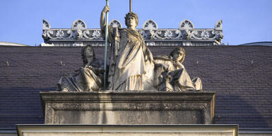 Sex- und Drogenpartys mit Minderjährigen gefeiert: Das Strafgericht Lausanne verurteilte den vorbestraften Angeklagten am Montag zu einer unbedingten Freiheitsstrafe von fünf Jahren.