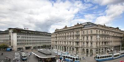 Grosse Internetkonzerne kommen noch nicht an gegen Schweizer Banken. Dafür werden Cyber-Angriffe immer mehr. (Archivbild)