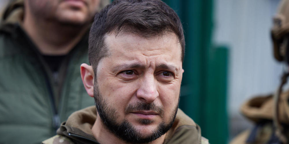 HANDOUT - Wolodymyr Selenskyj in Butscha. Foto: President Of Ukraine/ZUMA Press Wire Service/dpa