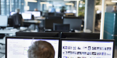 Die Nationalratskommission will unbestrittene Teile des an der Urne gescheiterten Medienpakets neu beleben. Dabei geht es unter anderem um die Unterstützung von Nachrichtenagenturen wie beispielsweise Keystone-SDA. (Archivbild)