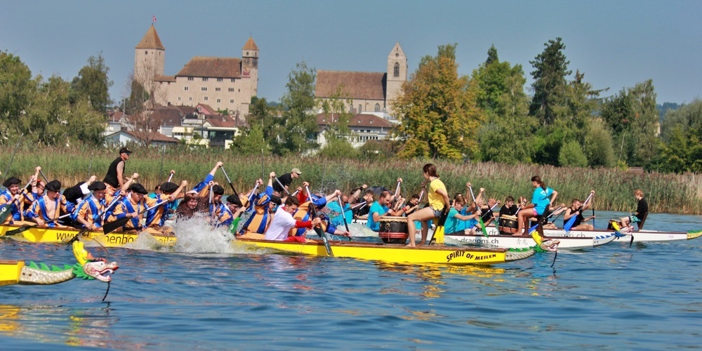  Nebst der sportlichen Betätigung bietet der Anlass ein breites Rahmenprogramm: Von Wassersport über Wurst und Bier bis zu einem Day Rave ist für alle etwas dabei.