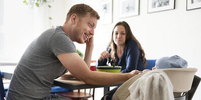 Ein überparteiliches Komitee macht sich stark für je 18 Wochen Elternzeit für beide Elternteile. Abgestimmt über die Kantonale Initiative wird am 15. Mai. (Symbolbild)