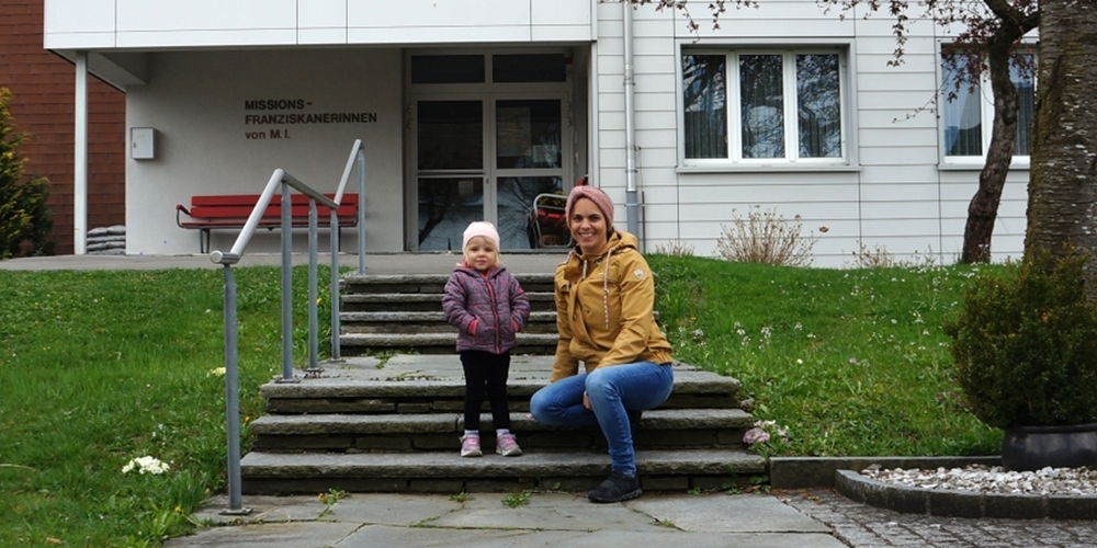 Fabienne Segmüller mit ihrer jüngsten Tochter Nuri