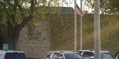 Nach dem verheerenden Schulmassaker im US-Bundesstaat Texas steht die Polizei wegen schwerer Versäumnisse stark in der Kritik. Foto: Jintak Han/ZUMA Press Wire/dpa