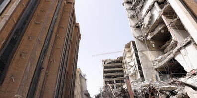 Nach dem Einsturz des Gebäudes in der südwestlichen Stadt Abadan in der iranischen Provinz Khuzestan steigt die Zahl der Toten auf 29. Foto: Iranian Senior VP Office/ZUMA Press Wire/dpa