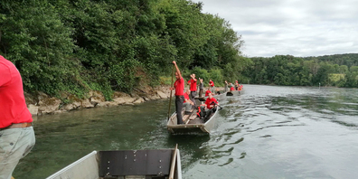 Mit sechs Booten stachelten die Pontoniere Diessenhofen gemeinsame nach Hemishofen.