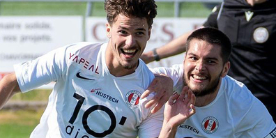 FCRJ-Crack Nicola Suter (l) schrieb sich gegen Bavois als zweifacher Torschütze ein.
