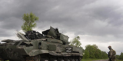 Nach Angaben des britischen Verteidigungsministeriums fehlt es der russischen Armee an Unteroffizieren. Die Folge: Führungskräfte wie Brigadekommandeure kämpfen selbst an vorderster Front. Foto: Mstyslav Chernov/AP/dpa