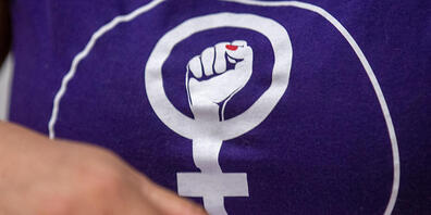 Am 14. Juni wird wieder zum Frauenstreik aufgerufen. Zum Auftakt forderten Gewerkschaftsfrauen am Montag vor dem Bundeshaus "echte" Gleichstellung und sprachen sich gegen eine Erhöhung des Frauenrentenalters aus. (Symbolbild)