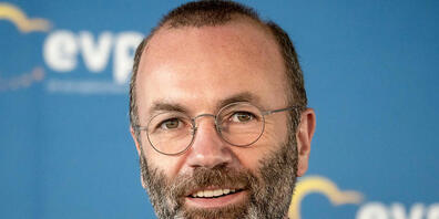 ARCHIV - Manfred Weber (CSU), Fraktionsvorsitzender der EVP im Europaparlament, spricht bei einer Pressekonferenz. Foto: Michael Kappeler/dpa