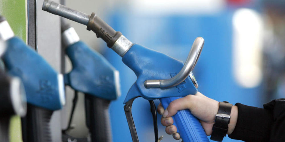 Deutschland senkt wegen der hohen Energiepreise die Steuern für Treibstoffe an den Zapfsäulen. (Symbolbild)