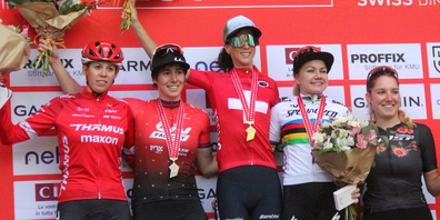Linda Indergand in Lugano mit der Silbermedaille.