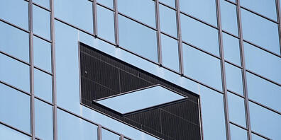 Nach einer Razzia am Vortag setzt die Deutsche Bank den Chef ihrer Fondstochter DWS, Asoka Wöhrmann, vor die Türe. (Archivbild)