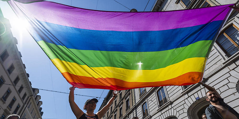 Der Nationalrat fordert von der Landesregierung einen Aktionsplan gegen LGBTQ-feindliche Hassverbrechen. (Themenbild)