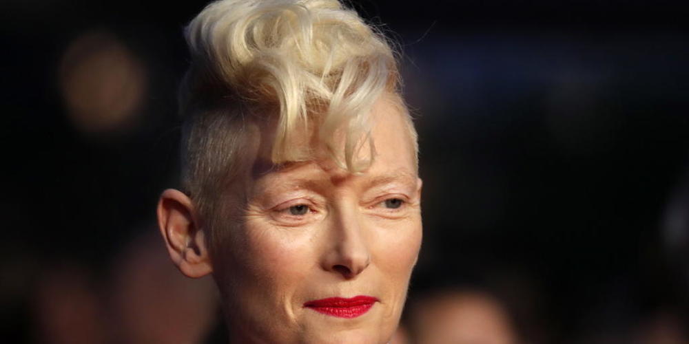 Vor wenigen Tagen noch am Filmfestival in Cannes, am Dienstagabend zu Besuch im Filmpodium Zürich: die schottische Schauspielerin, Regisseurin und Produzentin Tilda Swinton.