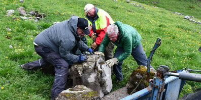 Wie richtige Löwen: Der Lions Club Walensee leistet Schwerstarbeit.