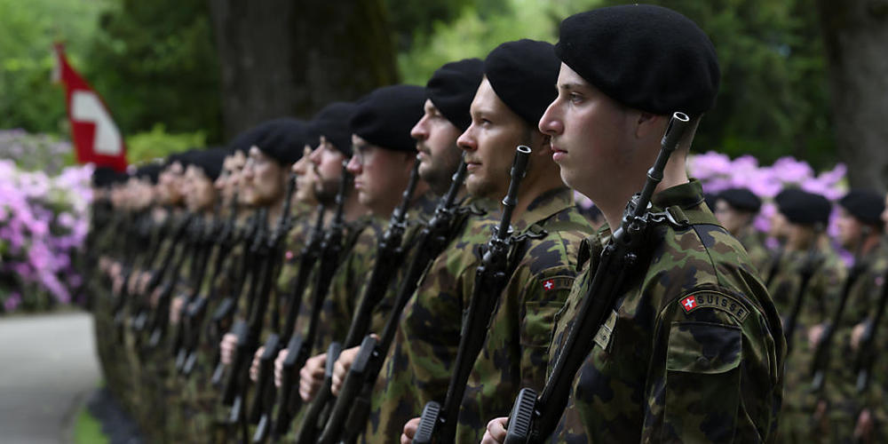 Das Parlament will die Armeeausgaben in den kommenden Jahren schrittweise erhöhen. (Archivbild)