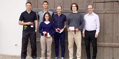  Res Ott (v.l), Joe Martin, Vivien von Ballmoos, Jürg Merkt, Nino Niedermann, Gemeinderat Peter Merkt (Sportvorstand)