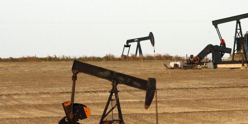 Die Ölallianz Opec+ will im Sommer noch mehr zusätzliches Öl in den Markt pumpen als bisher angekündigt. (Archivbild)