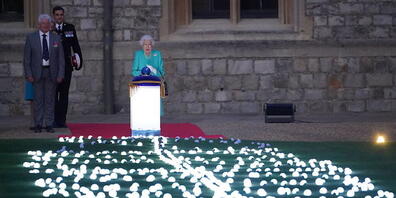 Queen Elizabeth II. bringt von Schloss Windsor symbolisch ihr Königreich zum Leuchten.