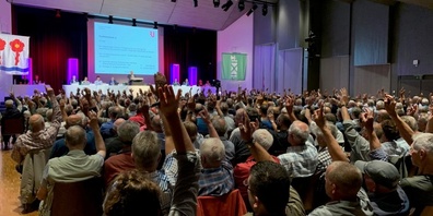 Volles Haus im Kreuzsaal an der Bürgerversammlung von Rapperswil-Jona.