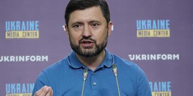Der vertriebene Bürgermeister der von russischen Truppen eingenommenen Hafenstadt Mariupol, Wadym Boitschenko, spricht in der ukrainischen Hauptstadt bei einer Pressekonferenz. Foto: Ulf Mauder/dpa