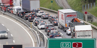 Die Autobahn A2 bei Göschenen im Kanton Uri. (Archivbild)