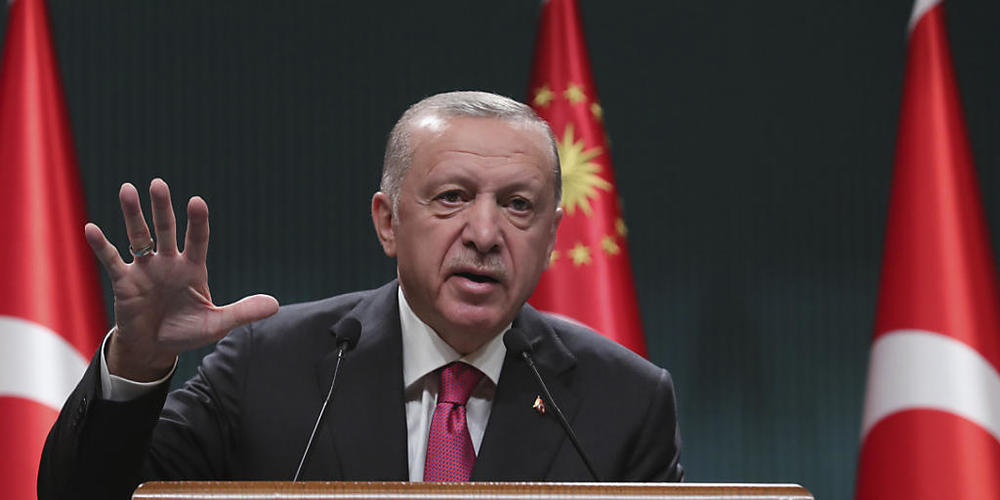 HANDOUT - Recep Tayyip Erdogan, Präsident der Türkei, spricht nach einer Kabinettssitzung in Ankara. Foto: Uncredited/Turkish Presidency/AP/dpa - ACHTUNG: Nur zur redaktionellen Verwendung im Zusammenhang mit der aktuellen Berichterstattung und nu...