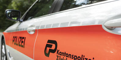 Die Zürcher Kantonspolizei hat einen 30-jährigen Autolenker erwischt, der mit fast Tempo 150 durch den Gubristtunnel gerast ist. (Archivbild)