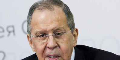 HANDOUT - Auf diesem vom Pressedienst des russischen Außenministeriums veröffentlichten Foto nimmt Sergej Lawrow, Außenminister von Russland, an der 30. Versammlung des Rates für Außen- und Verteidigungspolitik im Erholungszentrum Lesnye Dali auße...