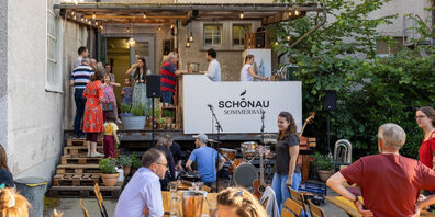 Wenn es klappt mit den Bewilligungen, gibt's wieder die Schönau Sommerbar.