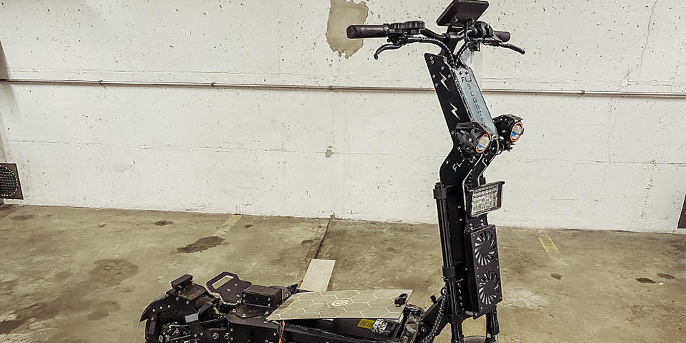 Mit diesem E-Scooter wäre eine Fahrgeschwindigkeit von fast 100 km/h möglich. Das Gefährt wurde aus dem Verkehr gezogen.