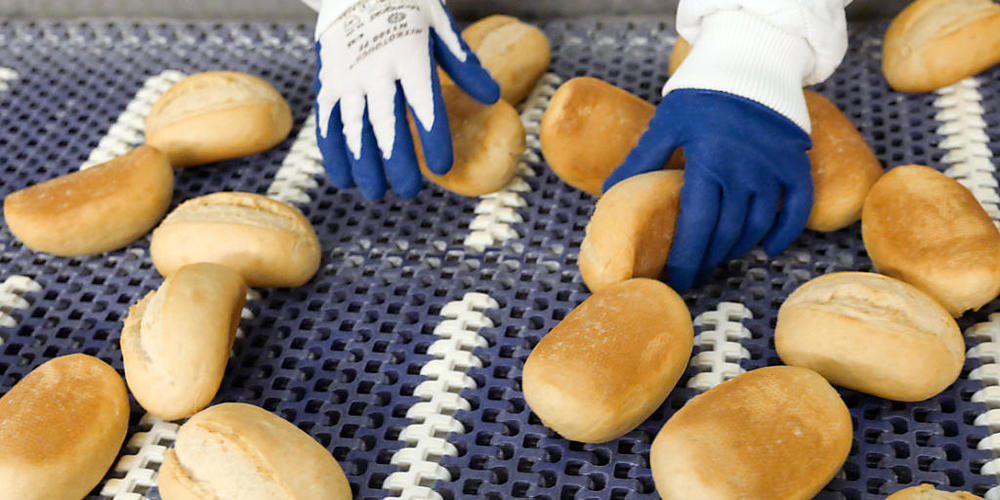 Der Bäckereikonzern Aryzta will den Umsatz im Jahr organisch , also um Akquisitionen und Währungseinflüsse bereinigt, um rund 5 Prozent steigern. Dabei will Aryzta auch profitabler arbeiten.(Archivbild)