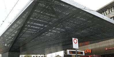 Die Winterthurer Busse sollen nicht langsamer vorwärtskommen: Mitte und EDU haben 1700 Unterschriften gegen flächendeckendes Tempo 30 eingereicht.