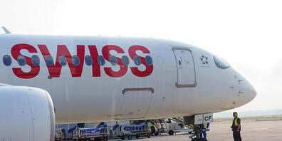 Bei Flugstreichungen bietet die Swiss nach eigenen Angaben den Betroffenen Reisealternativen an. (Symbolbild)