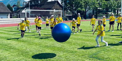 In Gossau ZH und Hinwil finden während den Sommerferien Sport- und Tanzcamps statt.