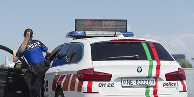 Die Kantonspolizei Neuenburg musste wegen eines Brandes in der Altstadt des Kantonshauptortes ausrücken. (Symbolbild)