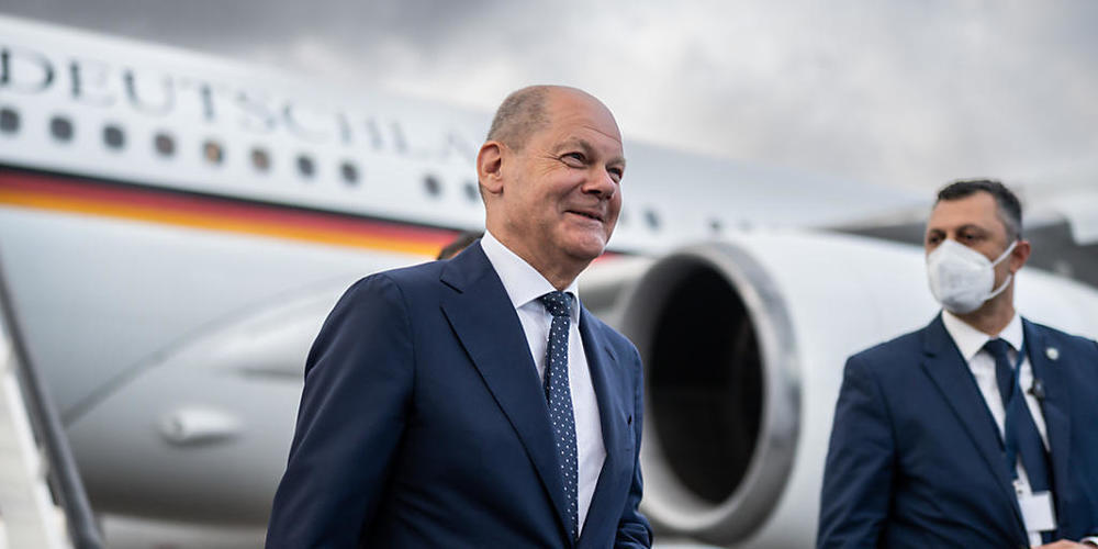 Olaf Scholz bei einem Besuch in Griechenland. Foto: Michael Kappeler/dpa