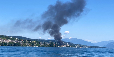 Die Kantonspolizei Zürich musste am Samstag wegen eines brennenden Bootes im Hafen von Meilen ausrücken. (Archivbild)