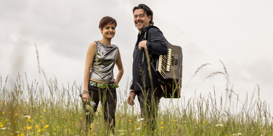 Von der Theaterbühne ins Tonstudio – 2 Songs von Nathalie Weider mit Goran Kovačević.