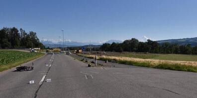 Bei einer Kollision zwischen einem Mofalenker und einem Auto ist am Samstagnachmittag in Ottenbach der Zweiradlenker schwer verletzt worden.