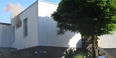 Die Feuerwehr konnte den Zimmerbrand rasch löschen.