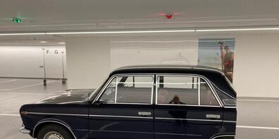 Beschnitten: Ein von Simon Starling bearbeiteter Fiat-Oldtimer.