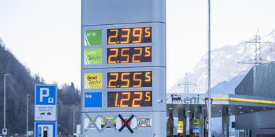 Benzinpreise von mehr als zwei Franken pro Liter sind seit Beginn des Ukraine-Kriegs Alltag. (Archivbild)