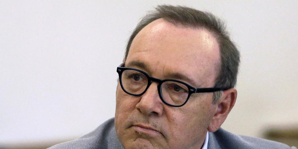 ARCHIV - Hollywood-Schauspieler Kevin Spacey (62) muss nach den Vorwürfen sexueller Übergriffe an diesem Donnerstag in London erstmals vor Gericht erscheinen. Foto: Steven Senne/AP/dpa
