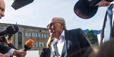 Am Bundesstrafgericht in Bellinzona läuft der fünfte Verhandlungstag des Prozesses gegen Joseph Blatter (im Bild) und Michel Platini.