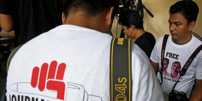 Angst machende Nachrichten, namentlich die Berichterstattung über Kriege, führt bei vielen Menschen dazu, dass sie solche Meldungen ausblenden. (Archivbild)