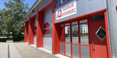 Im Feuerwehrdepot in Reichenburg kehrt wieder Ruhe ein: Auf Interimskommandant Roger Tschus folgt Simon Kistler. Gemeinsam möchten sie die Feuerwehr wieder gut aufstellen. 