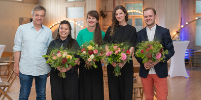 Am 14. Juni 2022 vergab der Kanton Thurgau Förderbeiträge an sechs Kulturschaffende. Von links nach rechts: Hannes Brunner, Thi My Lien Nguyen, Sonja Lippuner, Lea Frei, Fabian Ziegler. Auf dem Foto fehlt: Michael Frei.