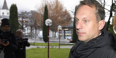 Der ehemalige Tennisspieler Yves Allegro stand 2019 vor dem Bezirksgericht Siders. (Archivbild)